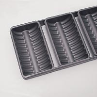 Scallop-Edged Cake Tins & Sets